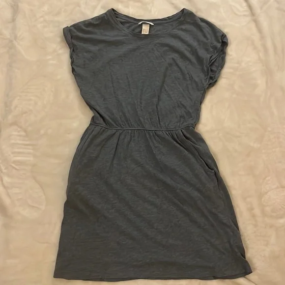 h&m cap sleeved bodycon dress Women's Olive green MAMA Cap-Sleeved Dress